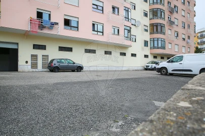 Apartamento T2 para Venda em Cacém e São Marcos