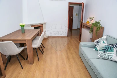 Apartamento T2 para Venda em Cacém e São Marcos