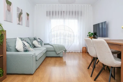 Apartamento T2 para Venda em Cacém e São Marcos