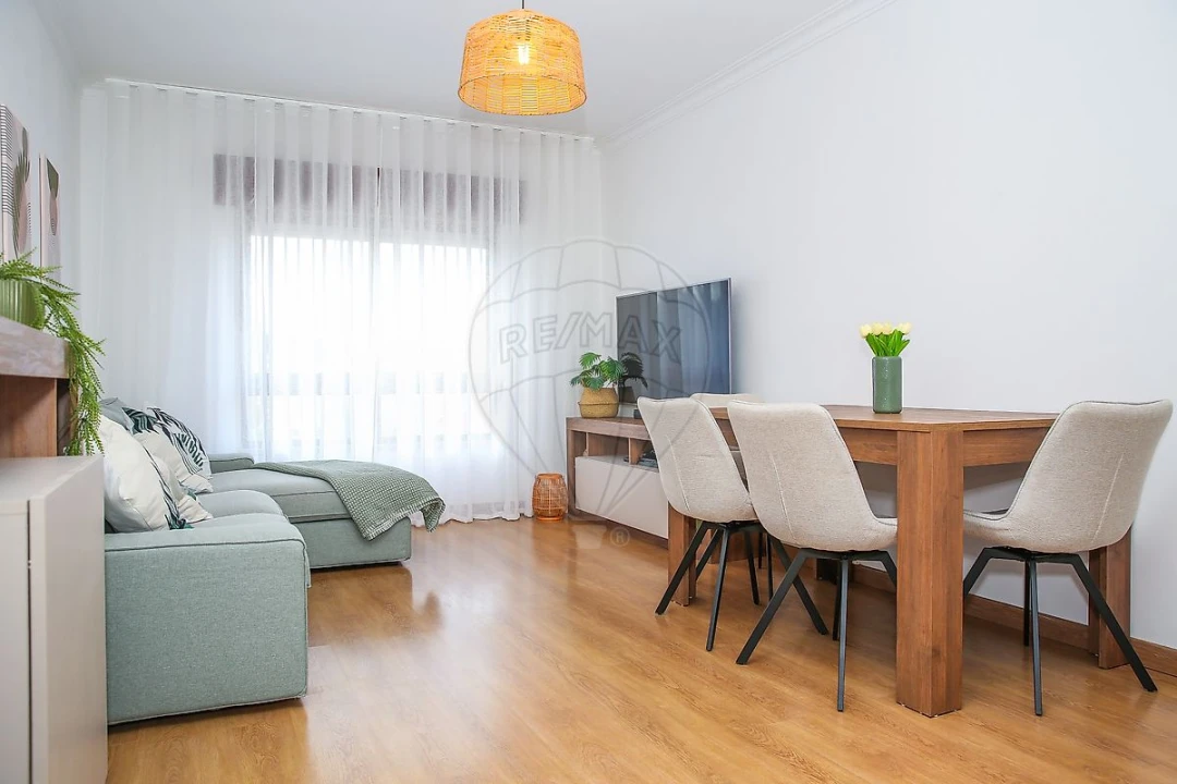 Apartamento T2 para Venda em Cacém e São Marcos Foto 3