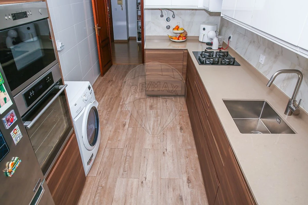 Apartamento T2 para Venda em Cacém e São Marcos Foto 26