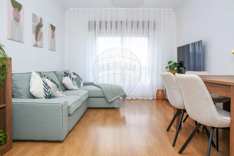 Apartamento T2 para Venda em Cacém e São Marcos Foto 2