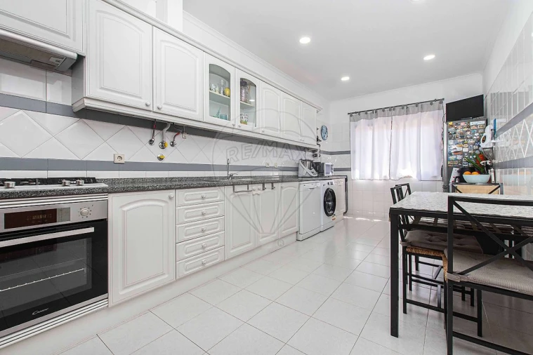 Apartamento T3 para Venda em Mina de Água Foto 23