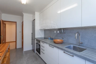 Apartamento T3 para Venda em Odivelas