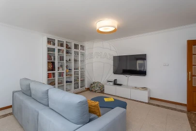 Apartamento T3 para Venda em Odivelas