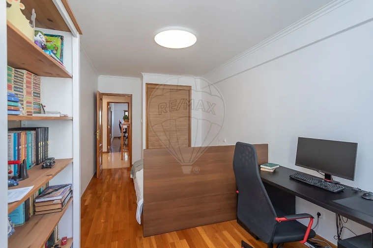 Apartamento T3 para Venda em Odivelas Foto 23