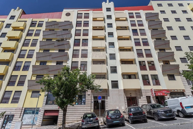 Apartamento T3 para Venda em Odivelas Foto 30