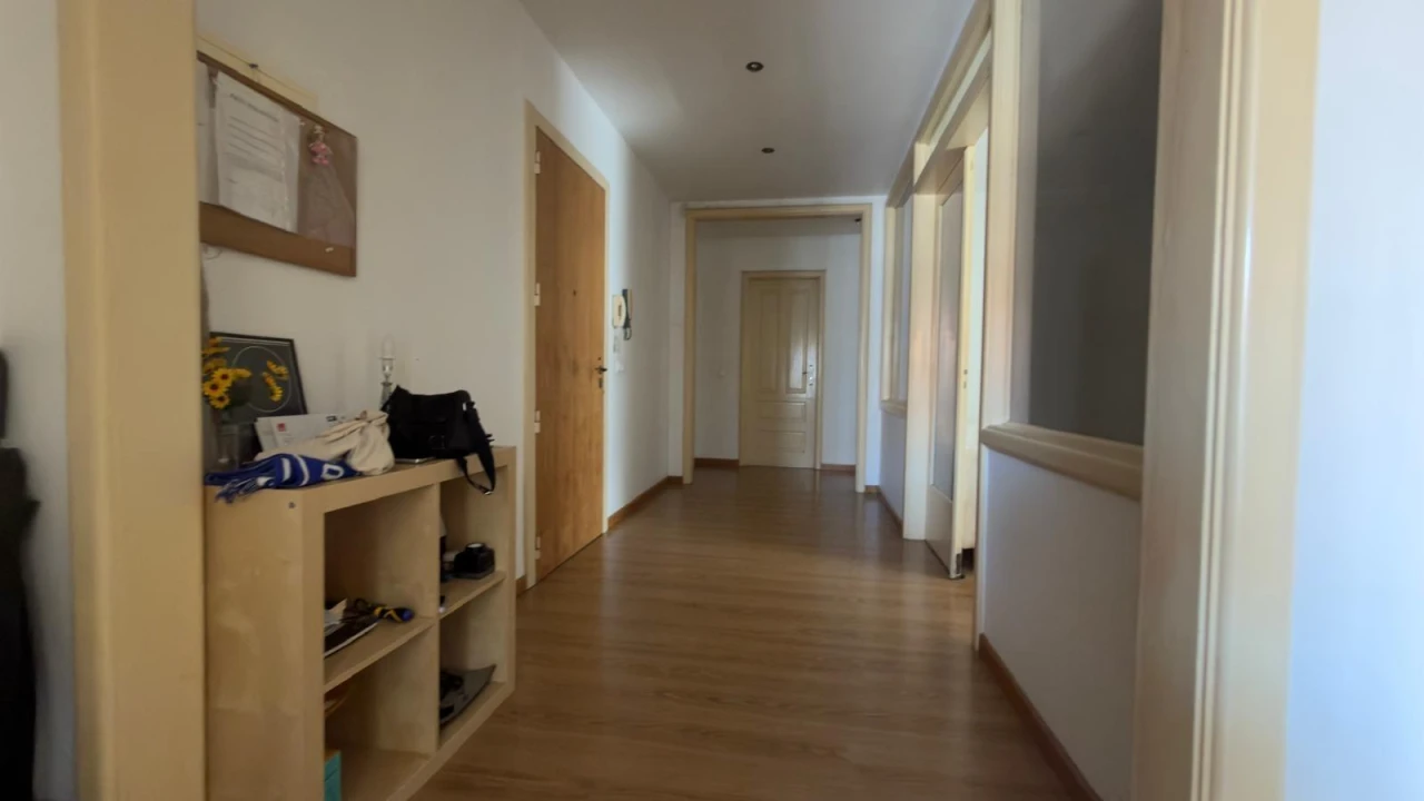 Apartamento T6 para Venda em Glória e Vera Cruz Foto 1