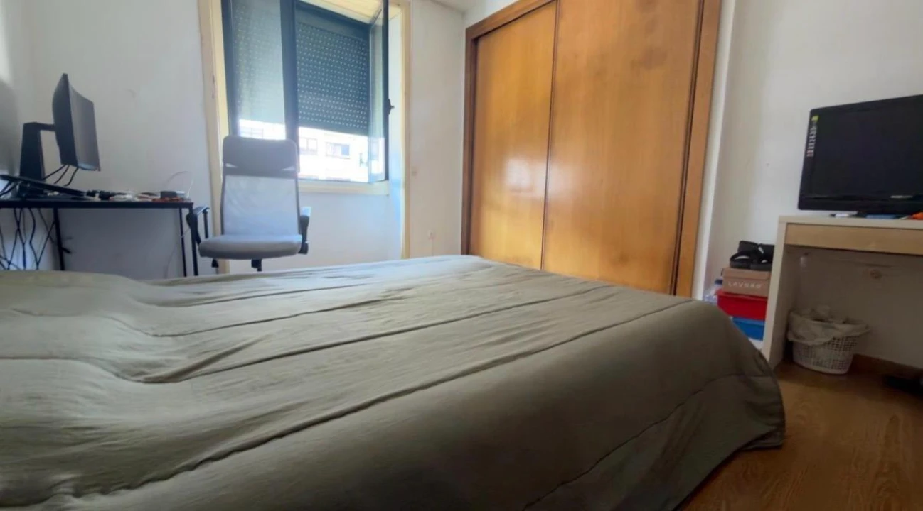 Apartamento T6 para Venda em Glória e Vera Cruz Foto 3