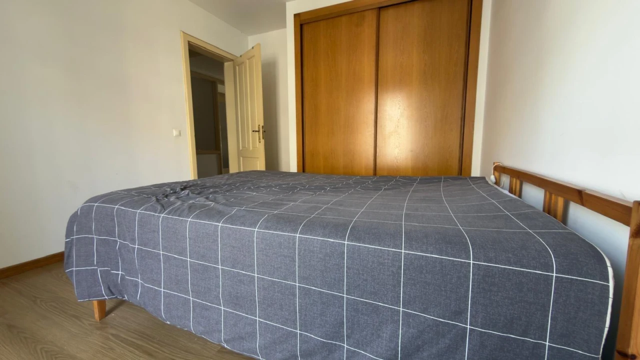 Apartamento T6 para Venda em Glória e Vera Cruz Foto 9