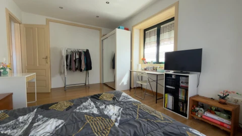 Apartamento T6 para Venda em Glória e Vera Cruz