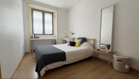 Apartamento T6 para Venda em Glória e Vera Cruz