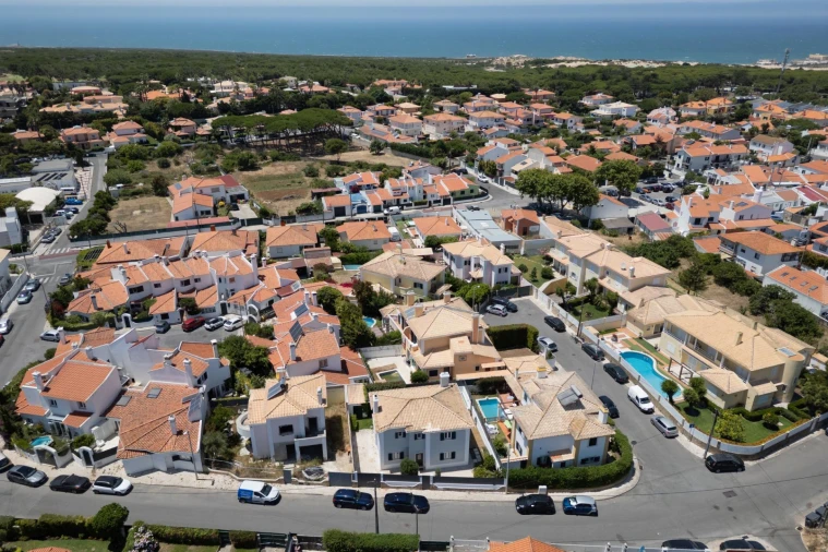 Moradia T4 para Venda em Cascais e Estoril Foto 40