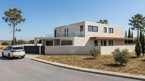 Moradia T3 para Venda em Lustosa e Barrosas (Santo Estêvão)