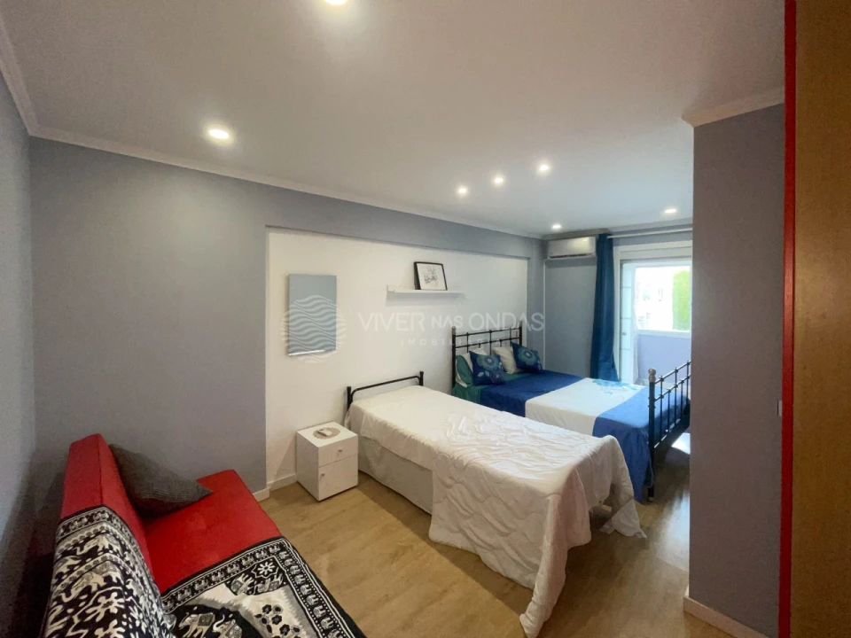 Apartamento T3 para Arrendamento em Costa da Caparica Foto 15