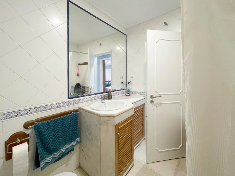 Apartamento T3 para Arrendamento em Costa da Caparica Foto 29