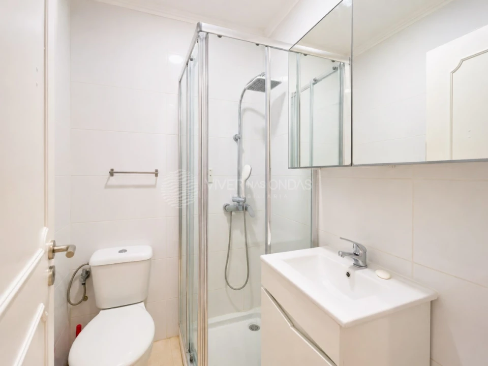 Apartamento T3 para Arrendamento em Costa da Caparica Foto 14
