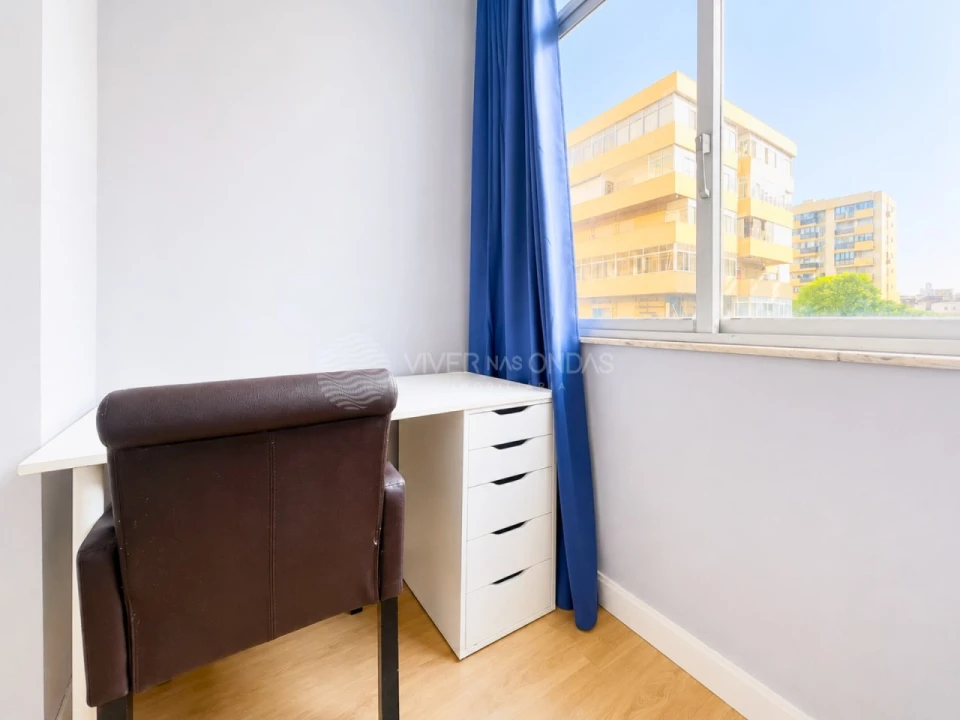 Apartamento T3 para Arrendamento em Costa da Caparica Foto 25