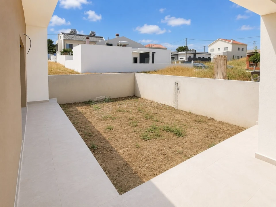 Moradia T3 para Venda em Fernao Ferro Foto 6
