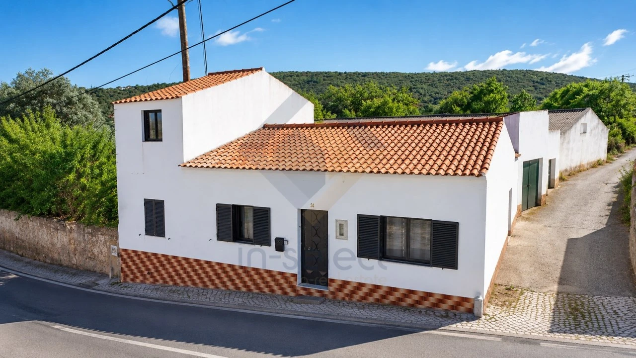 Moradia T3 para Venda em Salir Foto 1