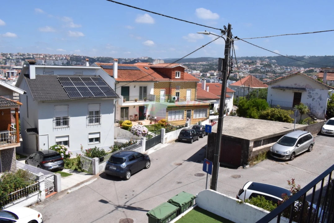 Apartamento T3 para Venda em Santo Antonio dos Olivais Foto 4