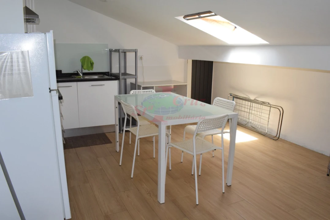 Apartamento T3 para Venda em Santo Antonio dos Olivais Foto 16