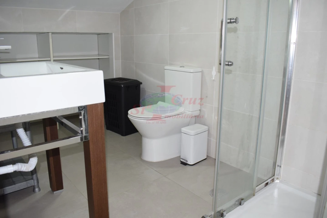 Apartamento T3 para Venda em Santo Antonio dos Olivais Foto 24