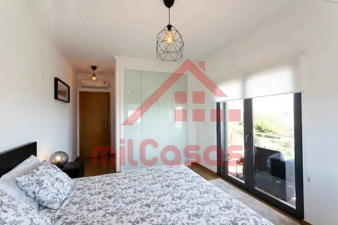 Apartamento T2 para Arrendamento em Ericeira Foto 13