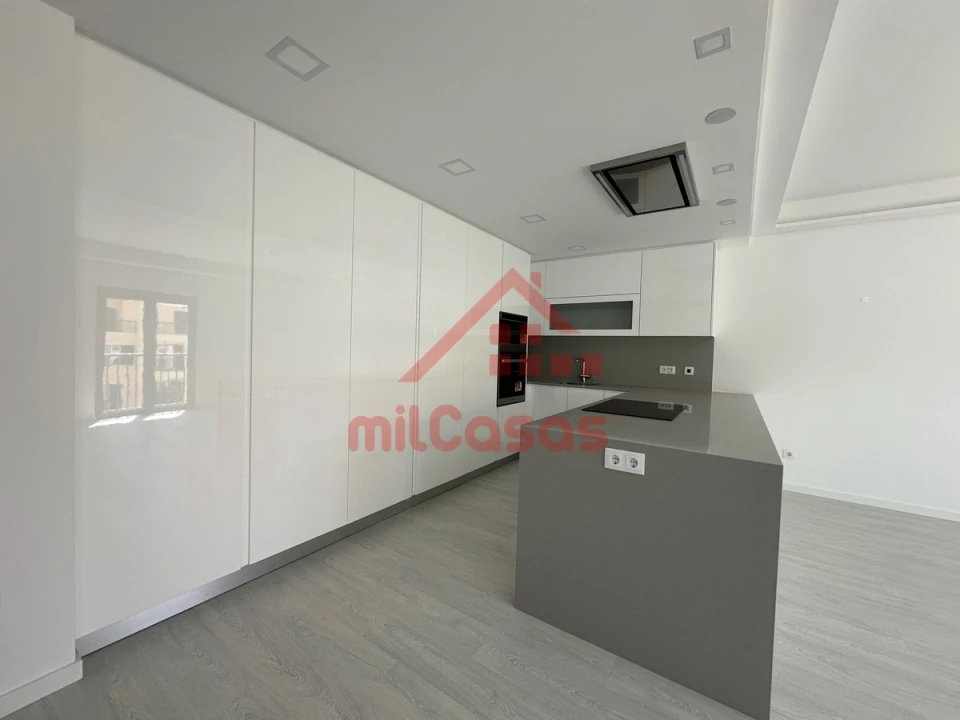 Apartamento T2 para Arrendamento em Ericeira Foto 9