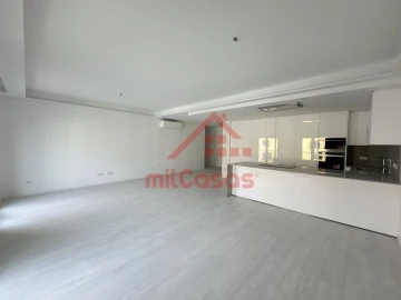 Apartamento T2 para Arrendamento em Ericeira