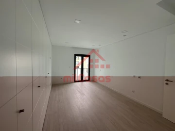 Apartamento T2 para Arrendamento em Ericeira