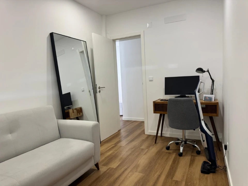 Apartamento T2 para Venda em Queluz e Belas Foto 9