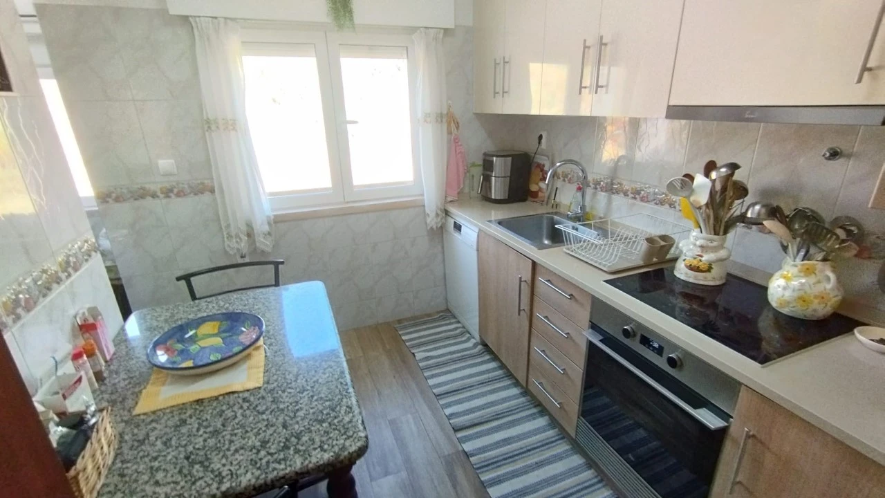 Apartamento T3 para Venda em Encosta do Sol Foto 2