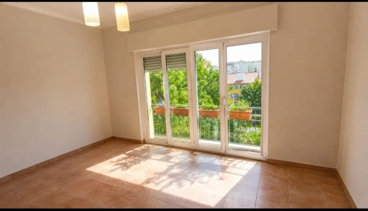 Apartamento T3 para Venda em Encosta do Sol Foto 1