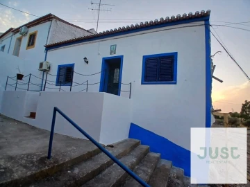 Moradia T3 para Venda em Albernoa e Trindade