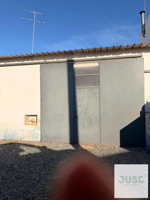 Moradia T3 para Venda em Albernoa e Trindade