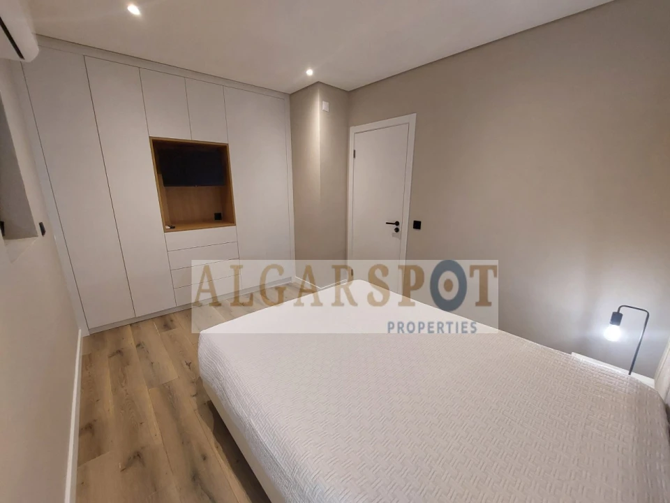 Apartamento T2 para Venda em Quarteira Foto 16