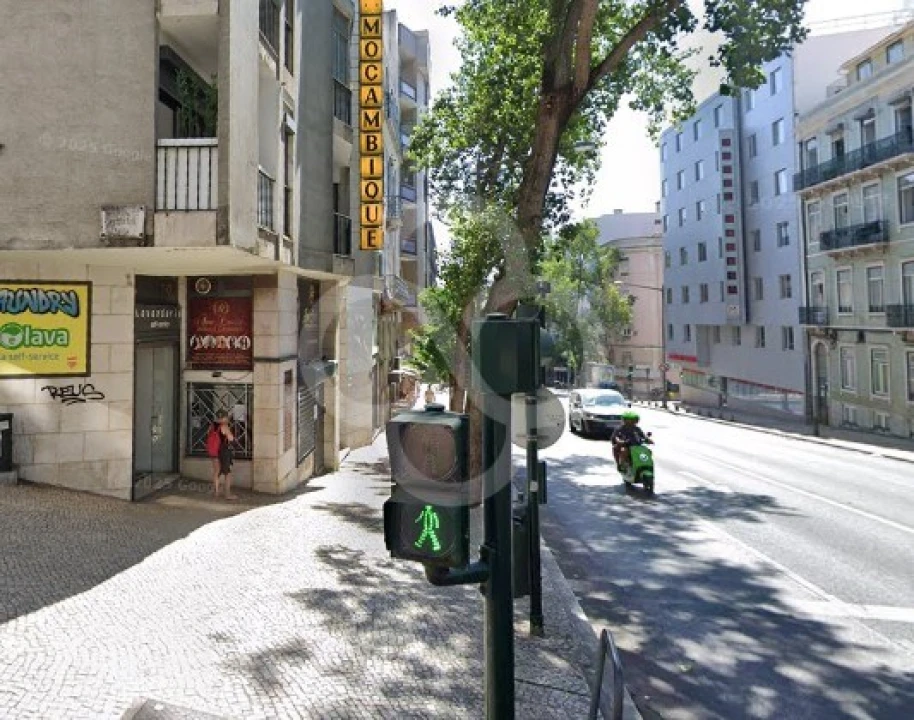 Prédio para Venda em Santo António Foto 3