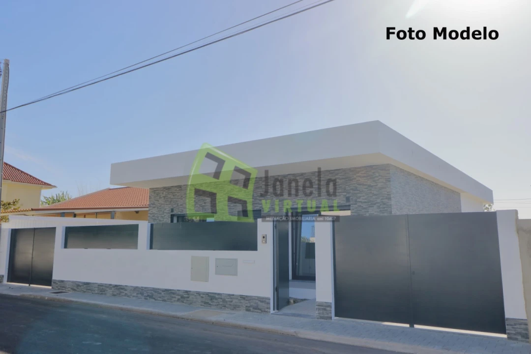 Moradia T3 para Venda em Fernao Ferro Foto 3