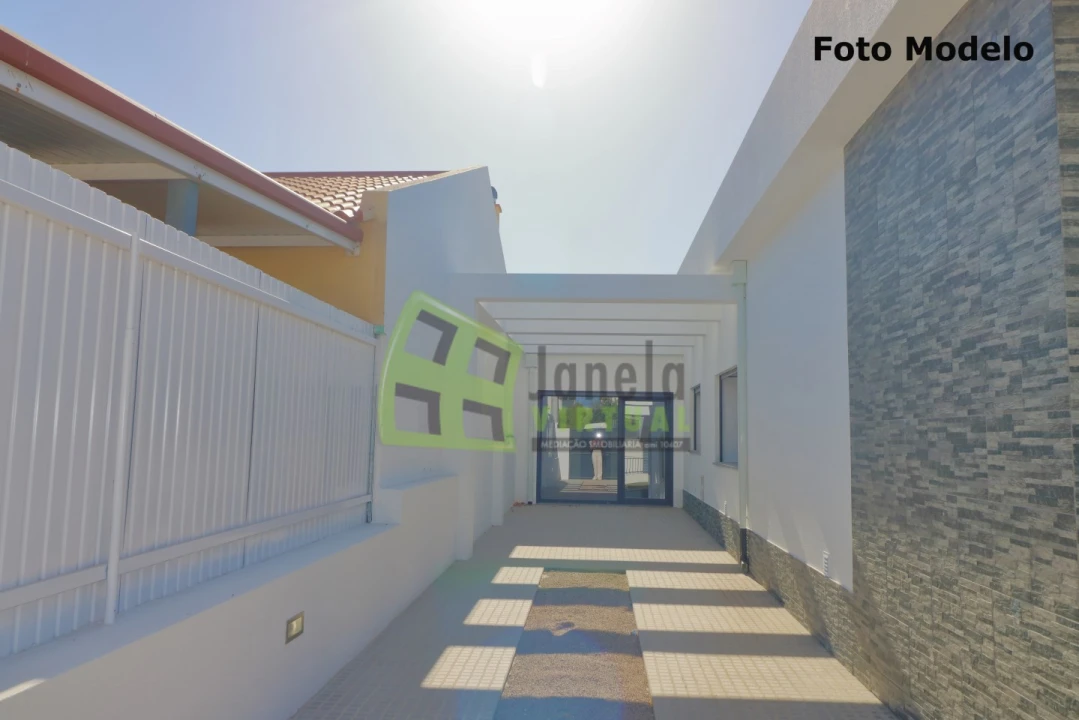 Moradia T3 para Venda em Fernao Ferro Foto 4