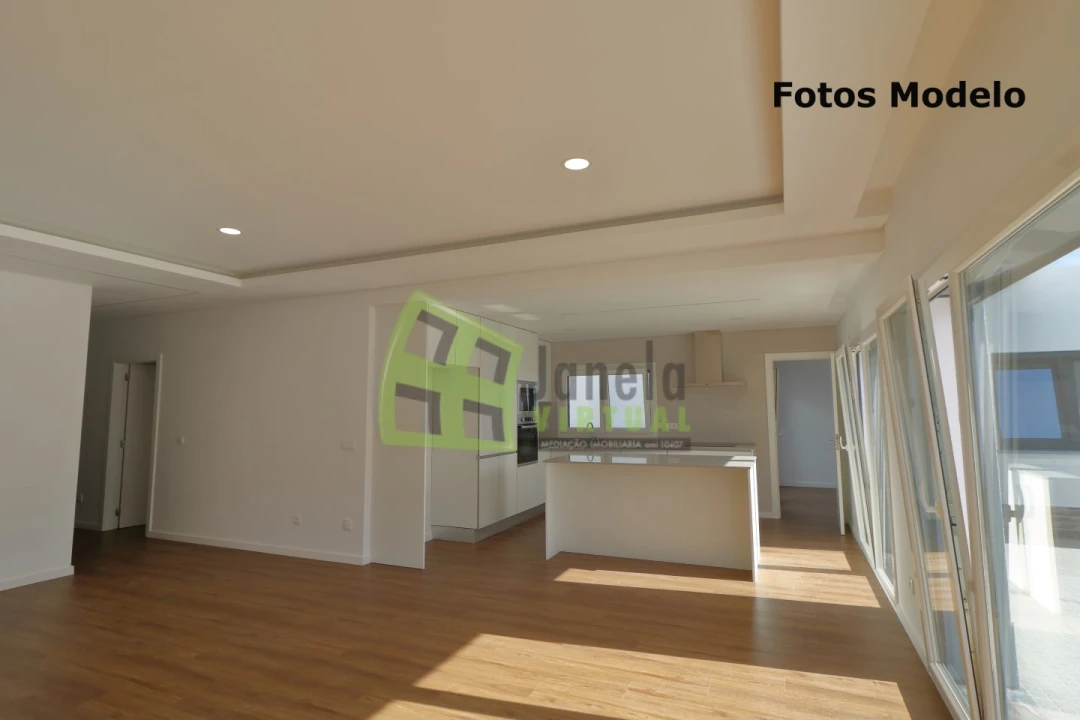 Moradia T3 para Venda em Fernao Ferro Foto 5