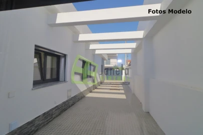 Moradia T3 para Venda em Fernao Ferro