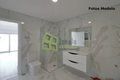 Moradia T3 para Venda em Fernao Ferro
