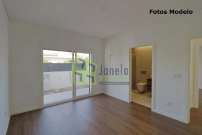 Moradia T3 para Venda em Fernao Ferro