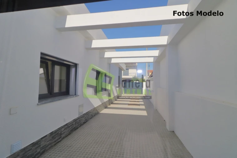 Moradia T3 para Venda em Fernao Ferro Foto 6