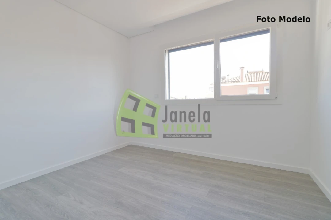 Moradia T3 para Venda em Fernao Ferro Foto 11