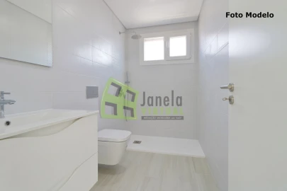 Moradia T3 para Venda em Fernao Ferro