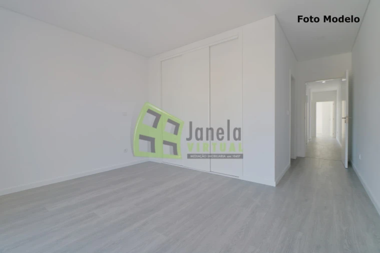 Moradia T3 para Venda em Fernao Ferro Foto 9