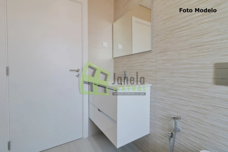 Moradia T3 para Venda em Fernao Ferro Foto 14