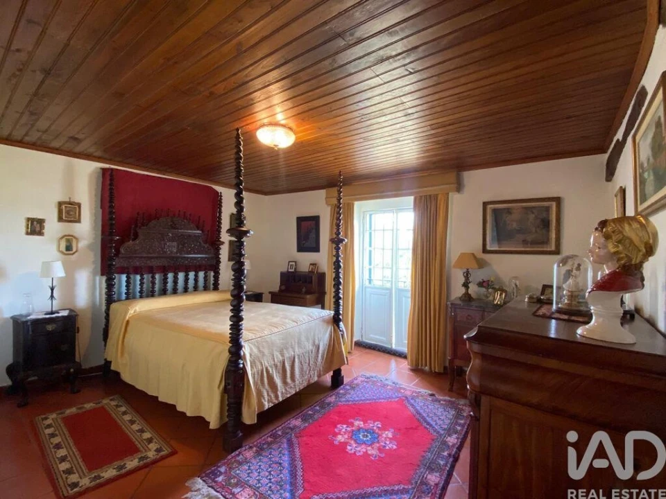 Moradia para Venda em Dois Portos e Runa Foto 4